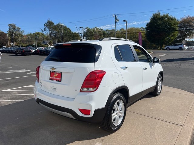 2020 Chevrolet Trax LT photo 2