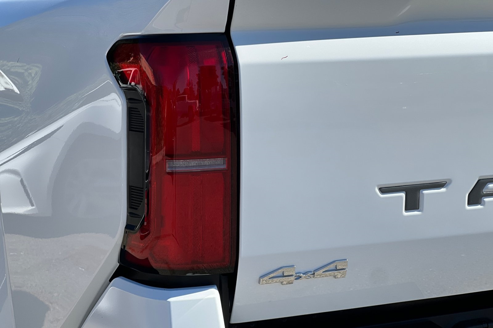 2025 Toyota Tacoma SR5 4x4 Double Cab photo 29