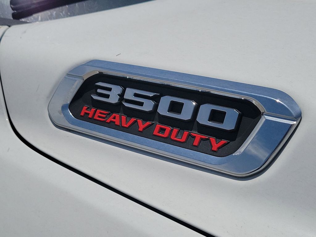 2025 Ram 3500 Tradesman photo 32