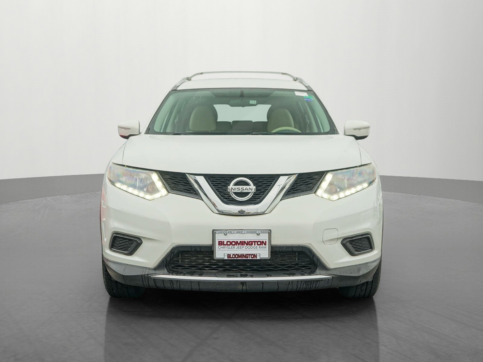 Used 2014 Nissan Rogue SV with VIN 5N1AT2MV2EC779660 for sale in Minneapolis, Minnesota