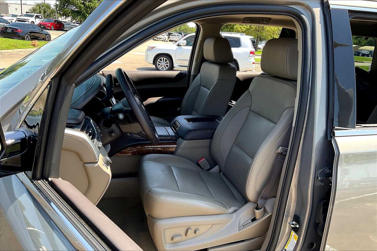 2018 Chevrolet Tahoe Premier photo 6