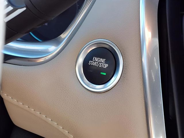2022 Chevrolet Traverse Leather photo 10