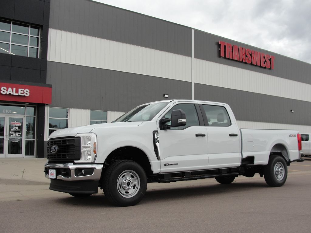 2026 Ford F-350 Super Duty XL's photo