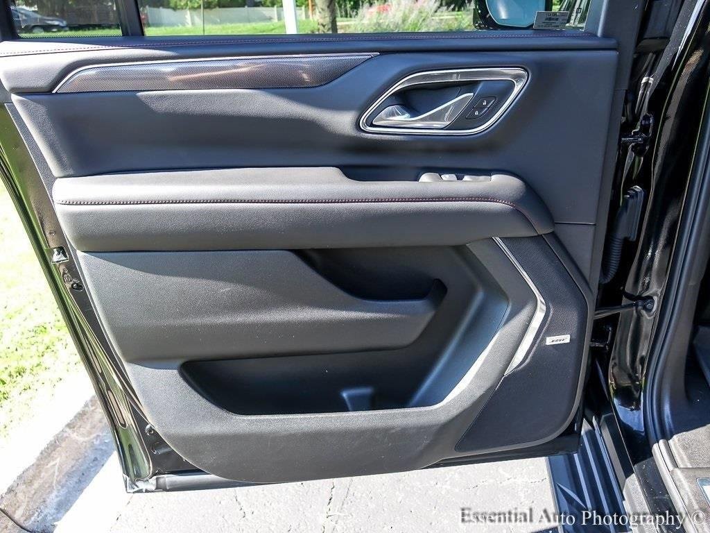 2024 CHEVROLET SUBURBAN - Image 32