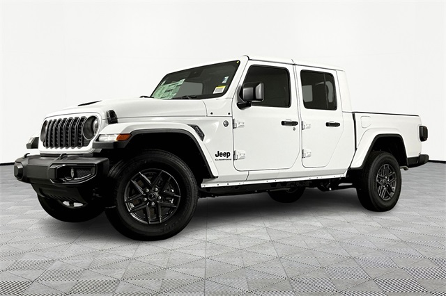 2025 Jeep Gladiator Sport S's photo