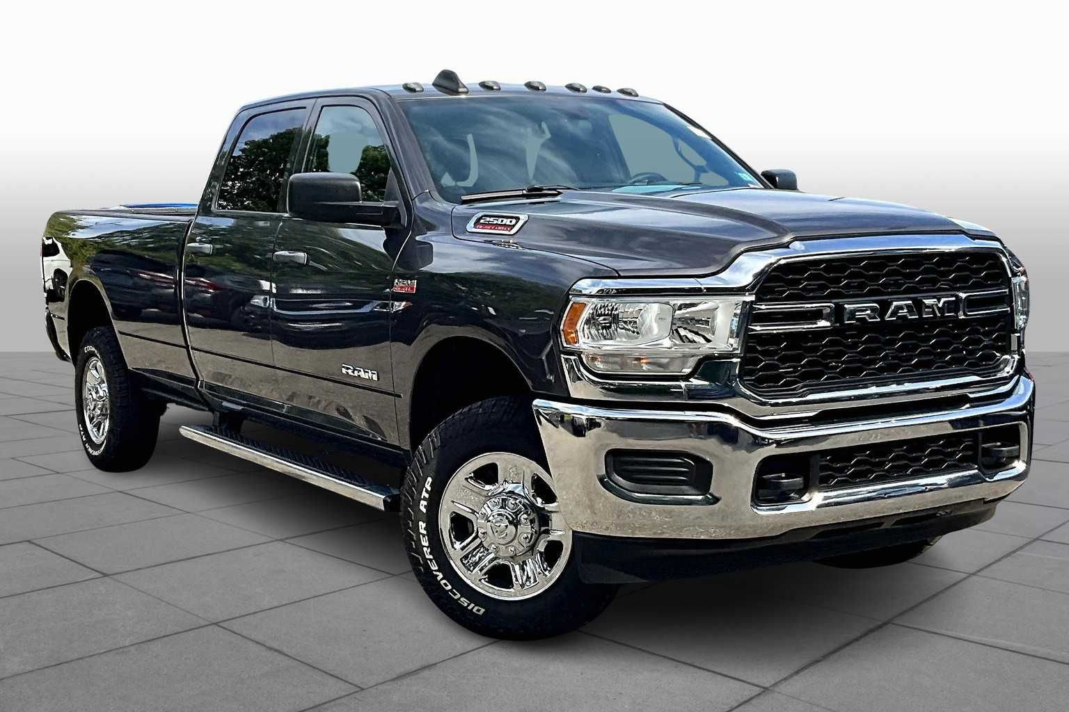 2022 Ram 2500 Tradesman photo 2