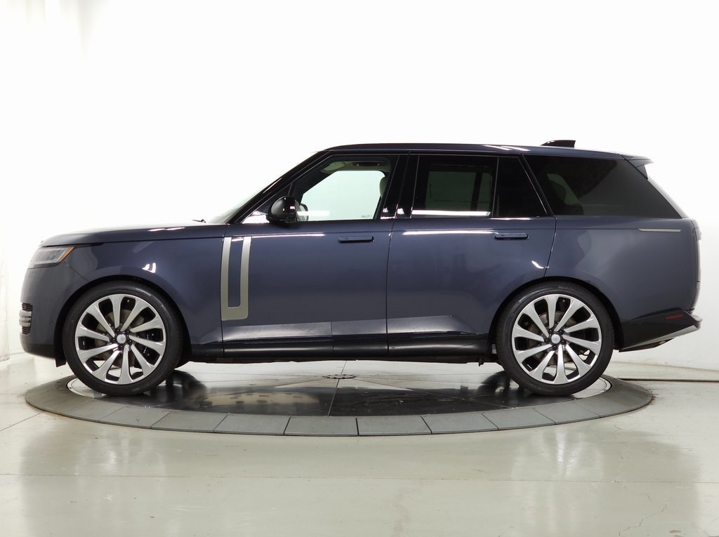 2025 LAND ROVER RANGE ROVER - Image 1