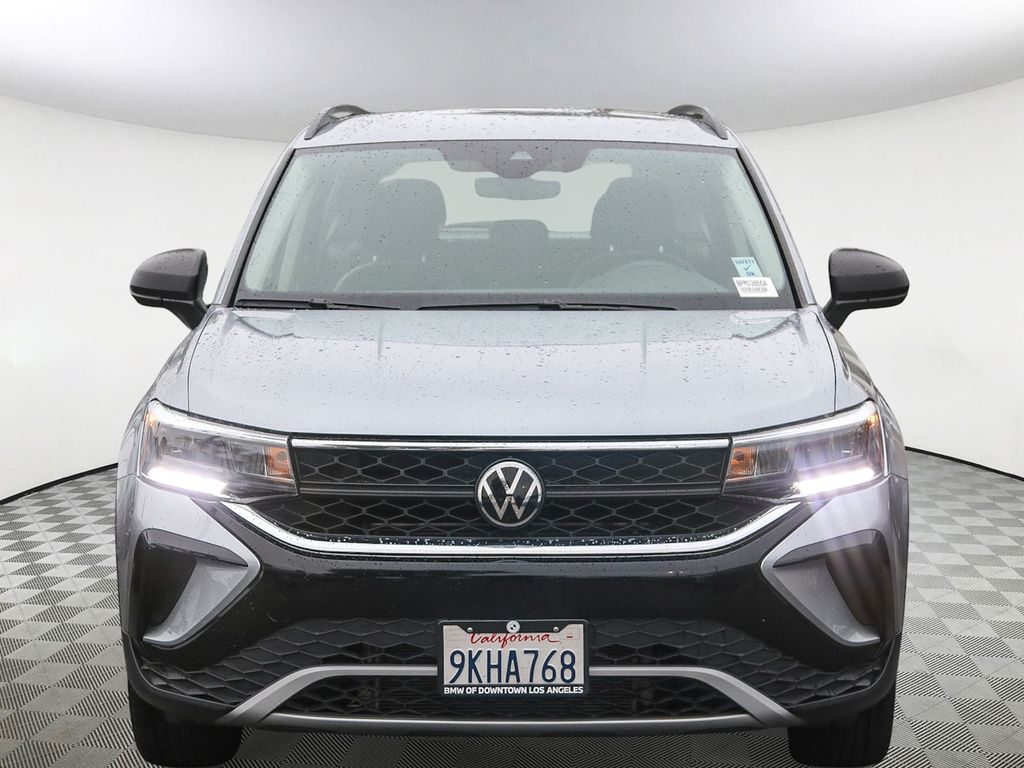 2024 Volkswagen Taos S photo 2