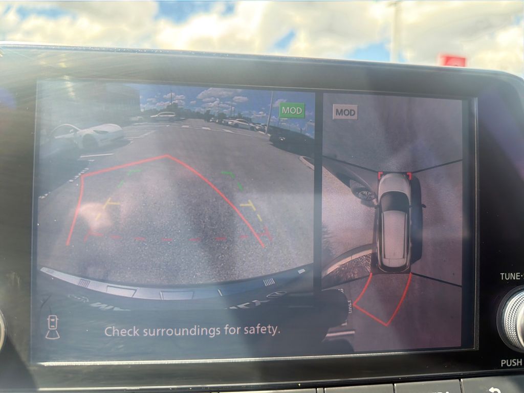 2021 Nissan Rogue SV photo 33