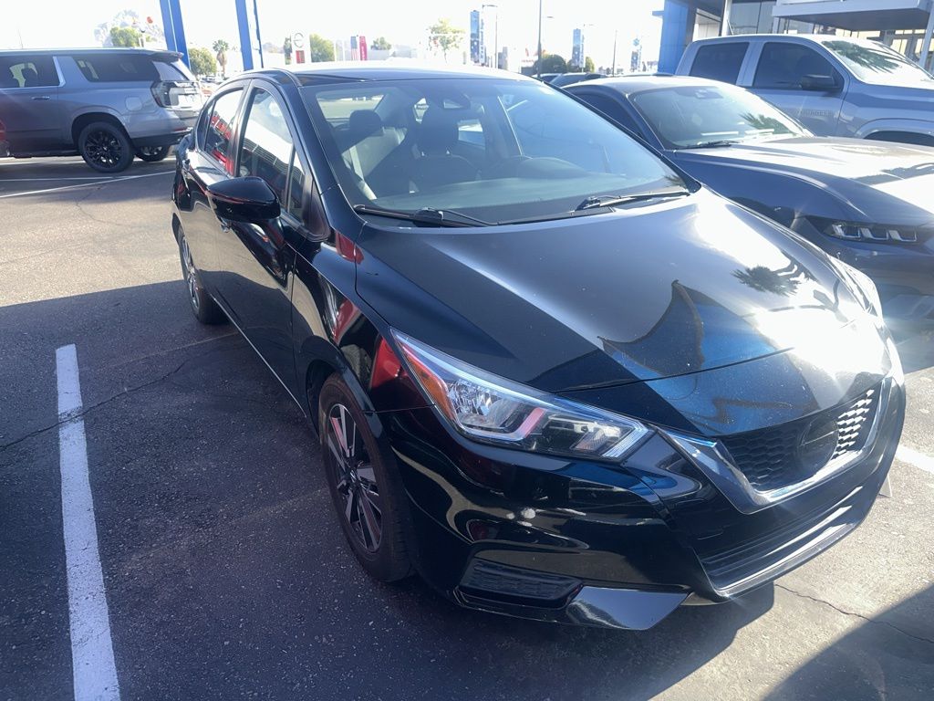 2021 Nissan Versa 1.6 SV photo 4
