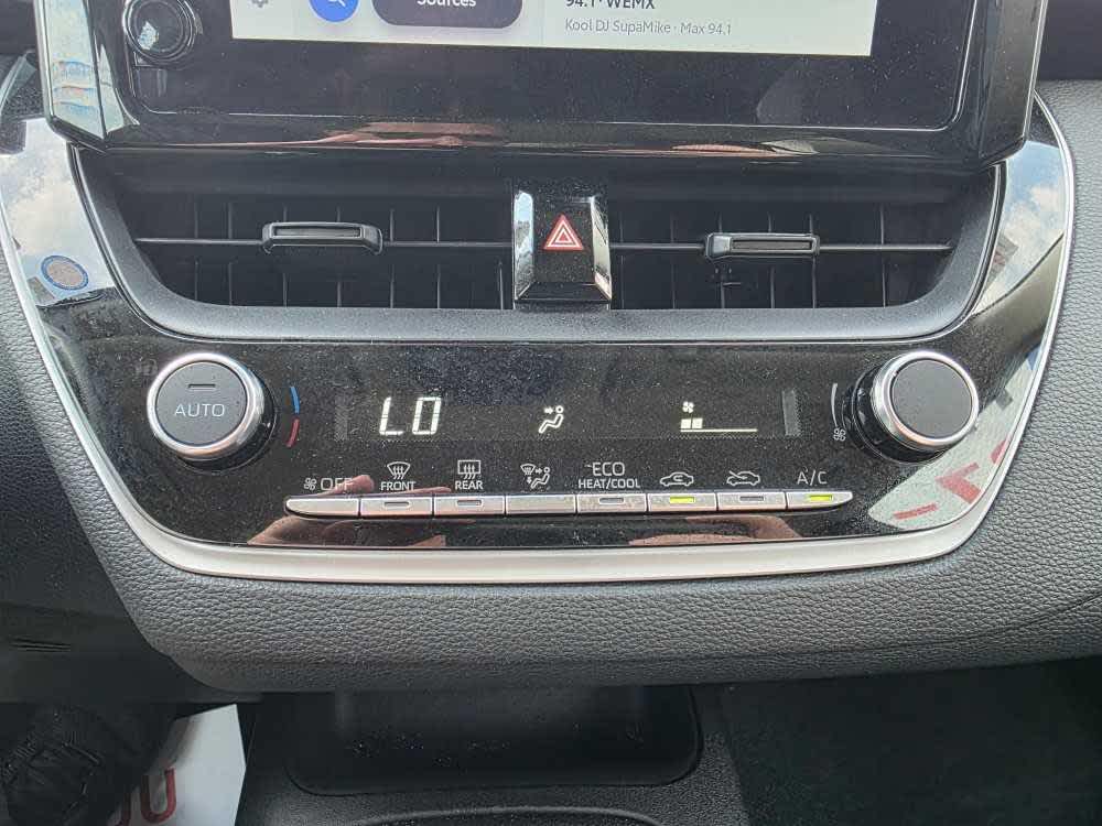 2024 Toyota Corolla LE photo 16