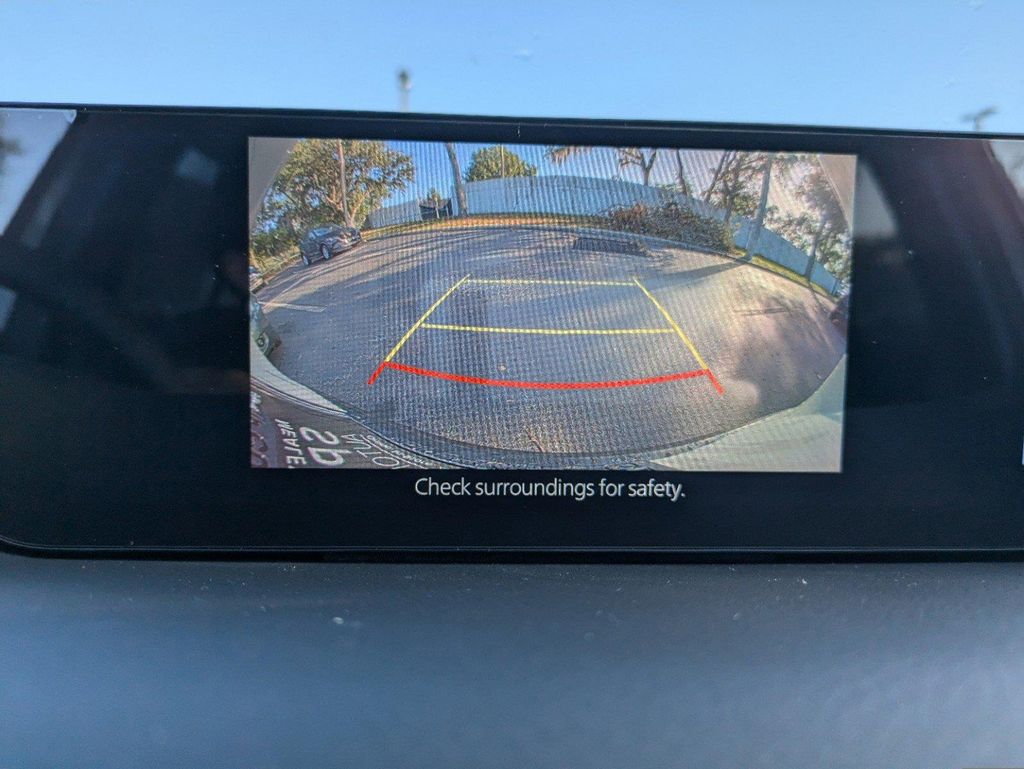 2025 Mazda CX-50 2.5 Select photo 21