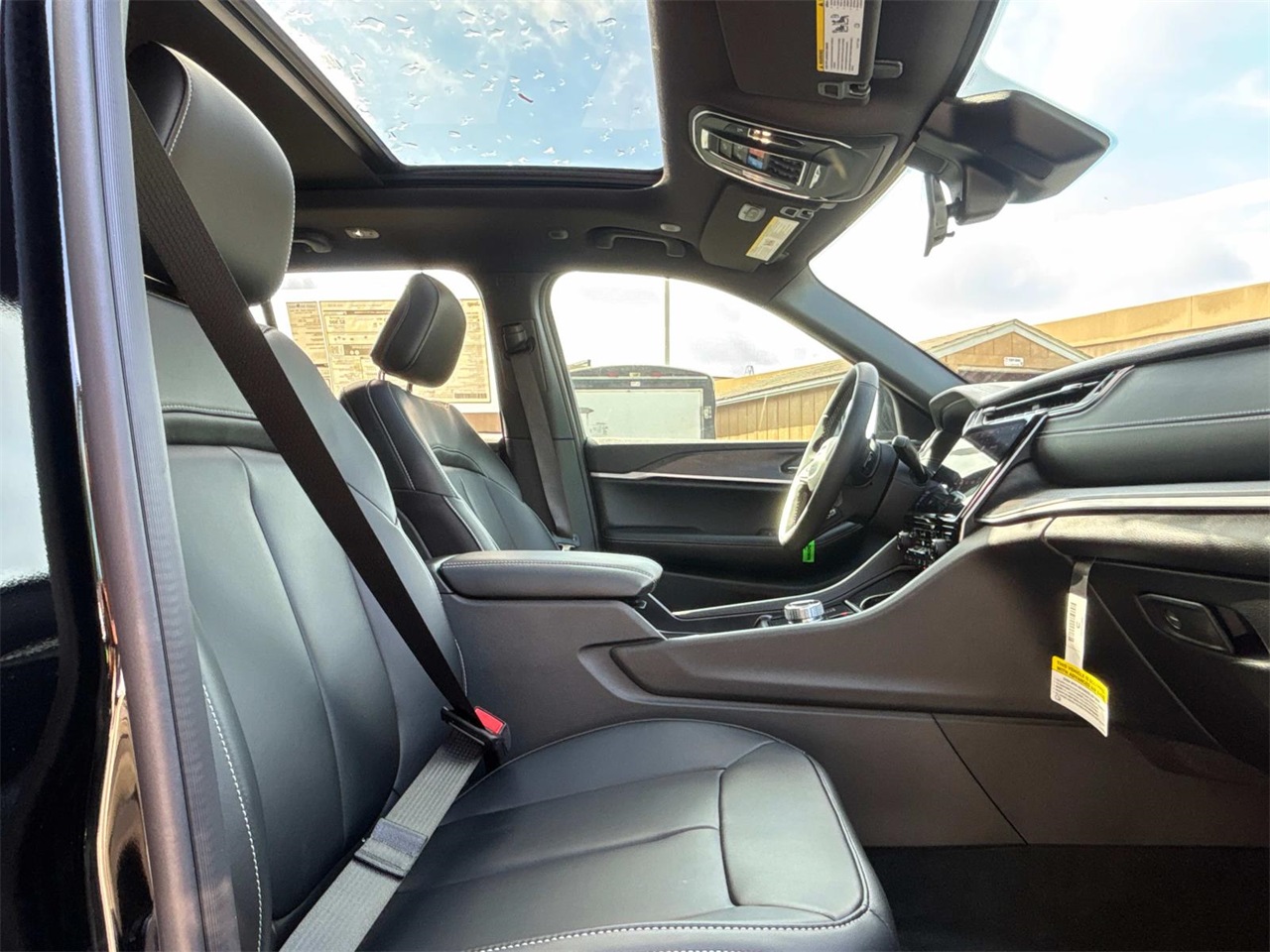 2025 Jeep Grand Cherokee Limited photo 30