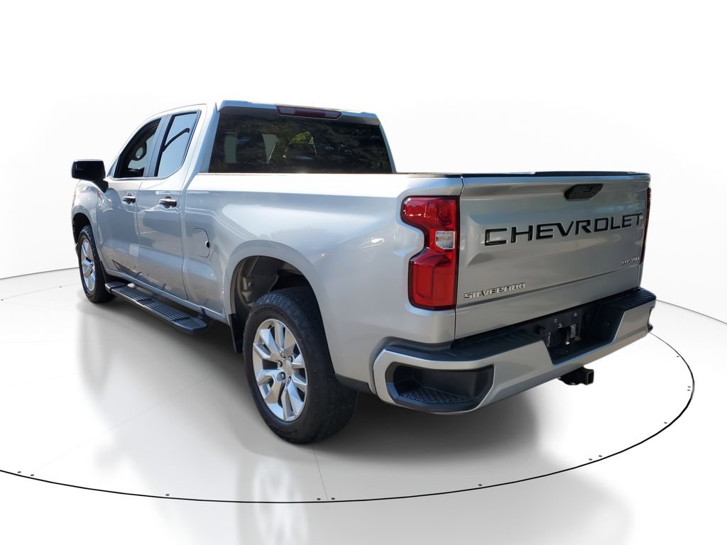 2021 Chevrolet Silverado 1500 Custom photo 3