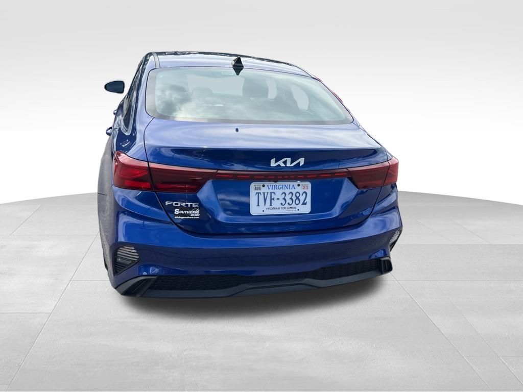 2023 Kia Forte LXS photo 4