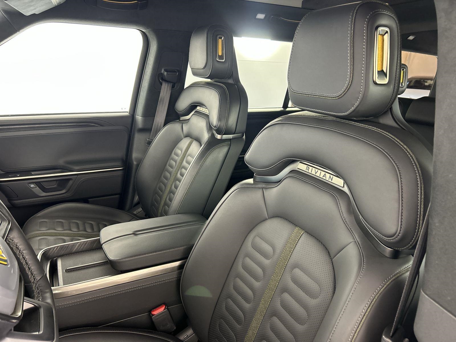 2025 Rivian R1S Adventure photo 23