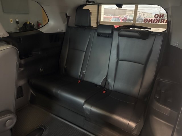 2024 Toyota Grand Highlander Platinum photo 18