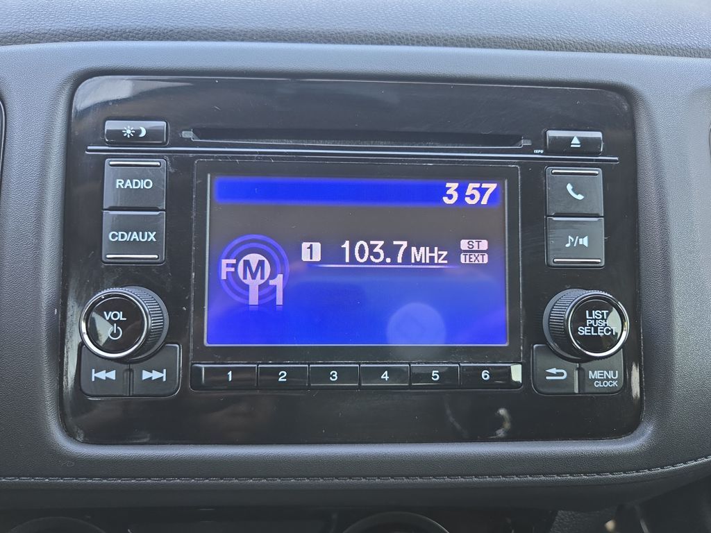 2018 Honda HR-V LX photo 19