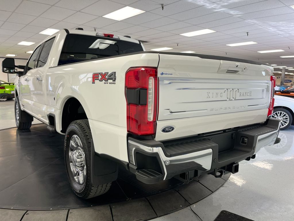 2025 Ford F-250 King Ranch photo 3