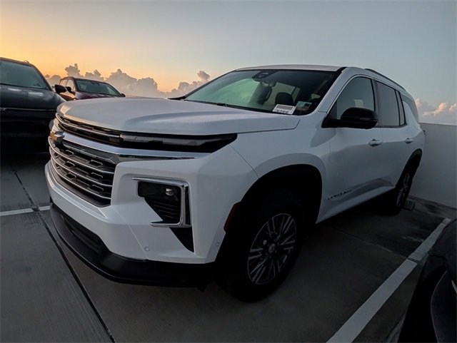 2026 Chevrolet Traverse photo 4