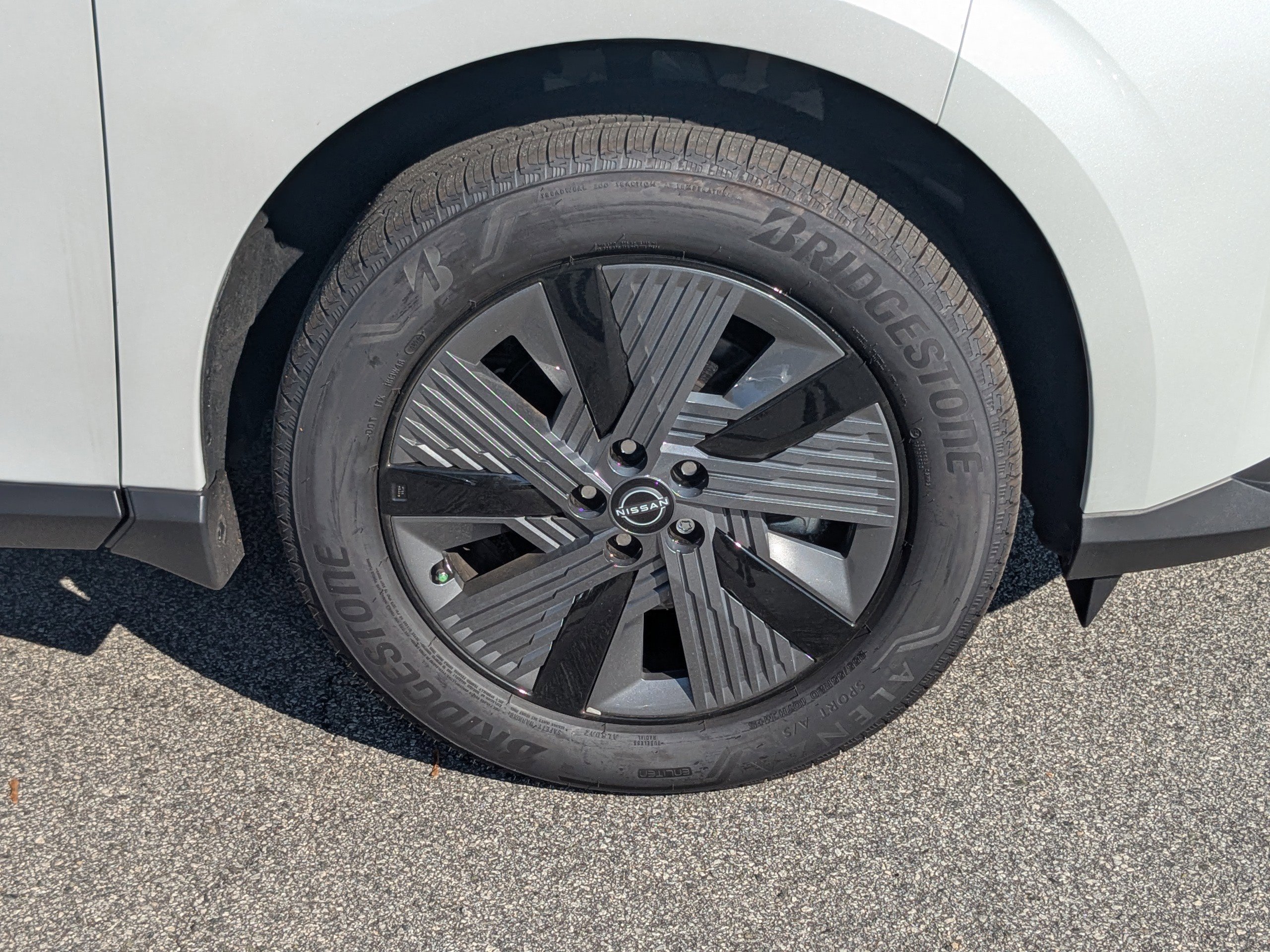 2025 Nissan Murano SL photo 7
