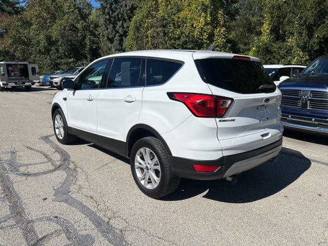 2019 Ford Escape SE photo 3