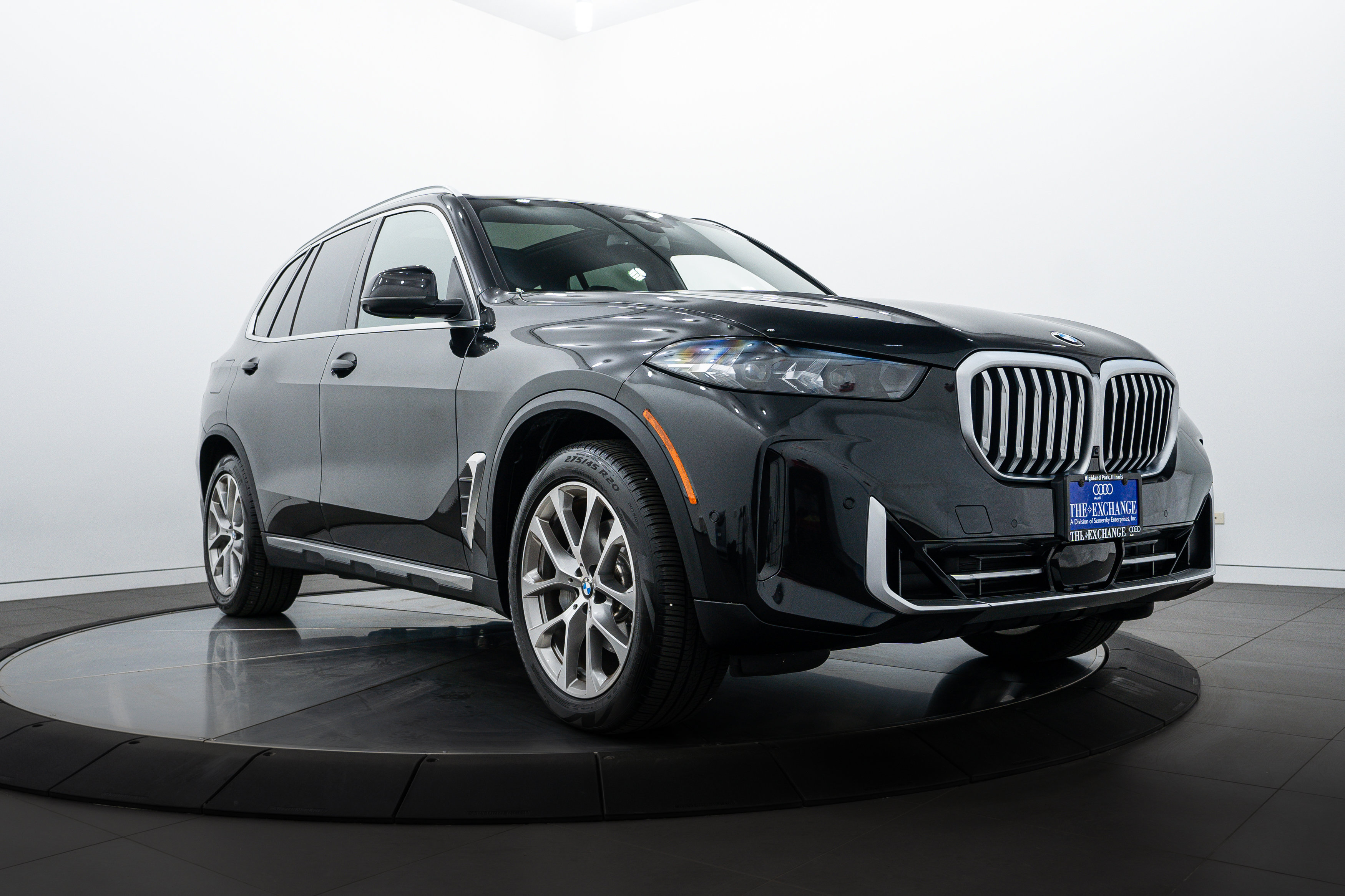 Used 2024 Black Sapphire Metallic BMW xDrive40i image 1
