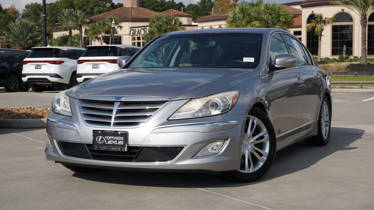 2012 Hyundai Genesis 4.6's photo