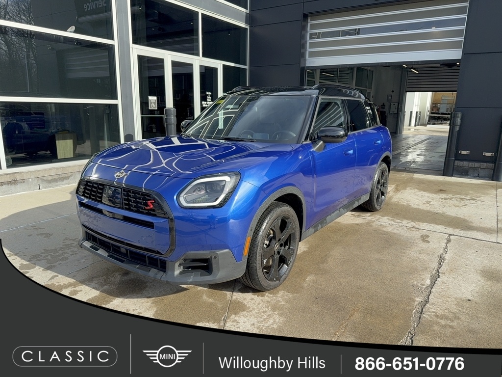 2025 MINI Countryman S's photo