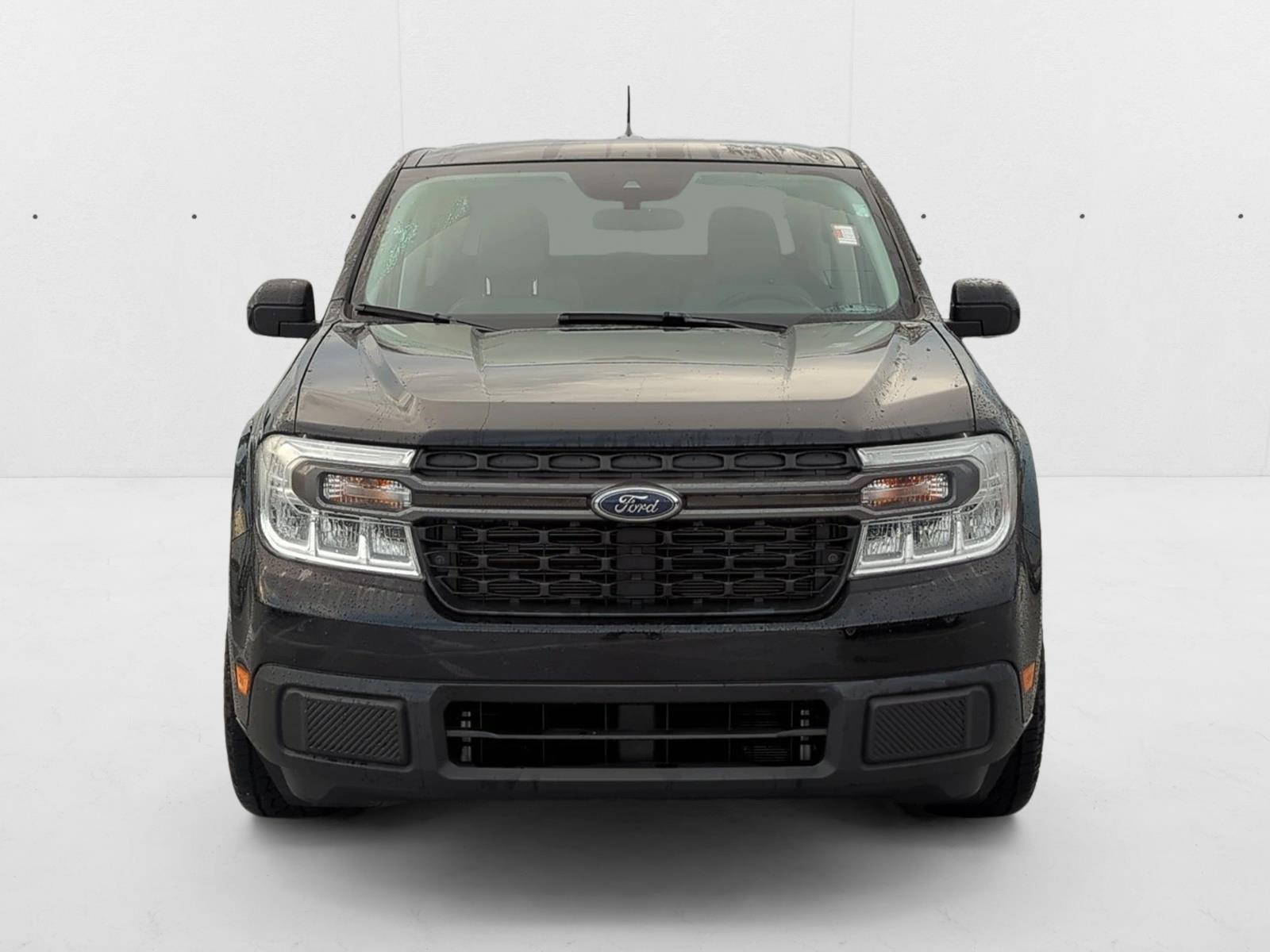 2023 Ford Maverick XLT photo 2