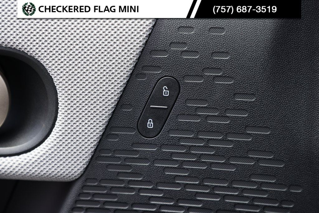 2025 Mini Cooper S Iconic photo 17