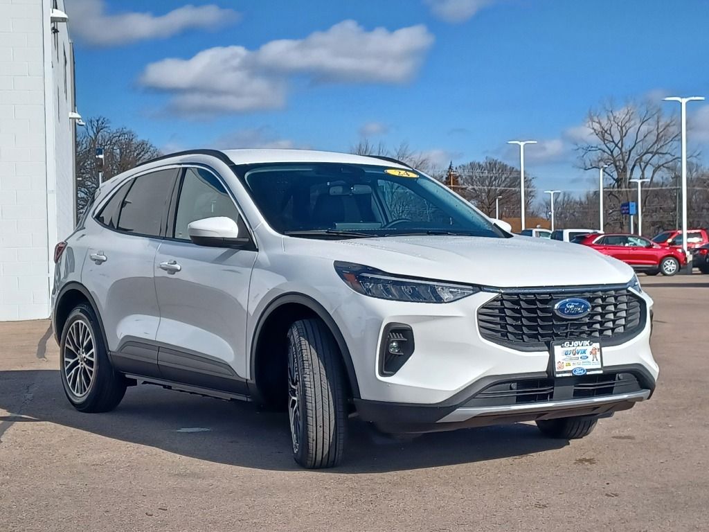 2024 Ford Escape Plug-In Hybrid Base photo 2