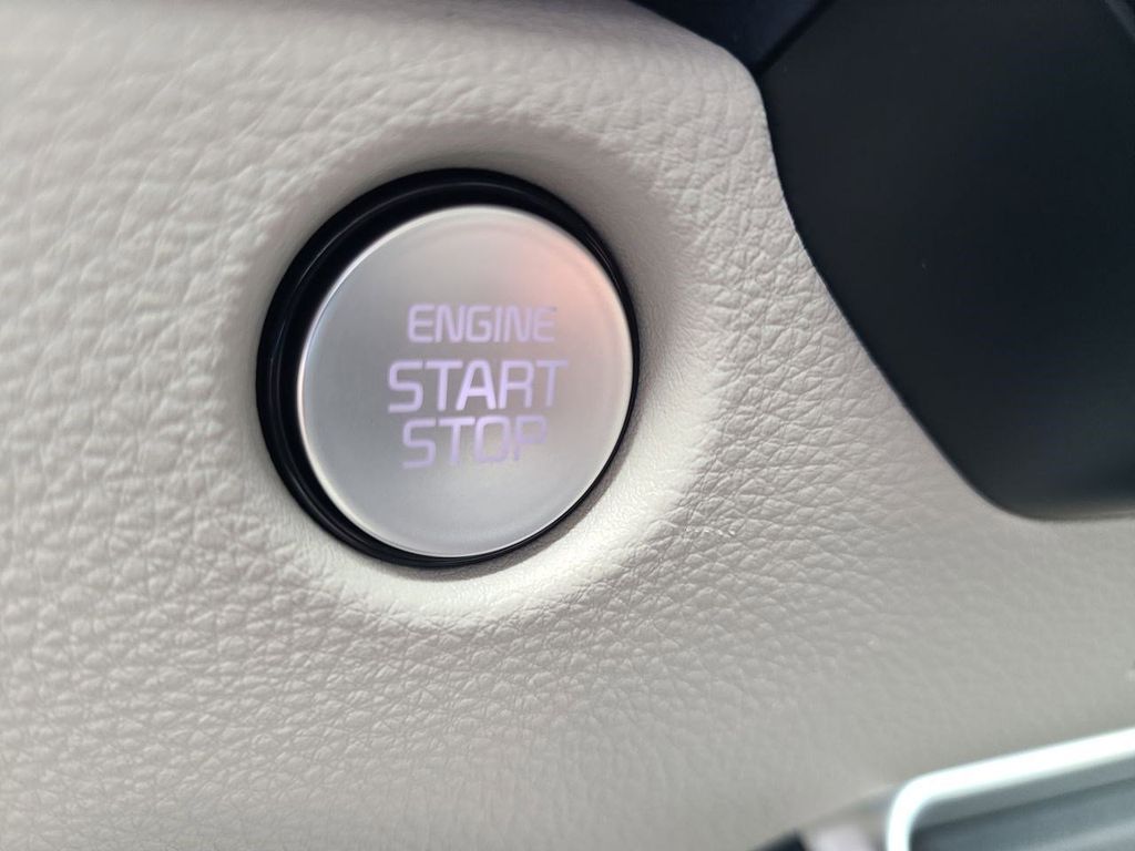 2026 Kia Carnival SX Prestige photo 29