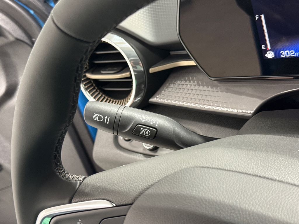 2025 Chevrolet Trax ACTIV photo 17