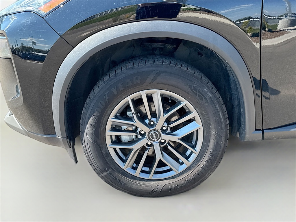 2022 Nissan Rogue S photo 21