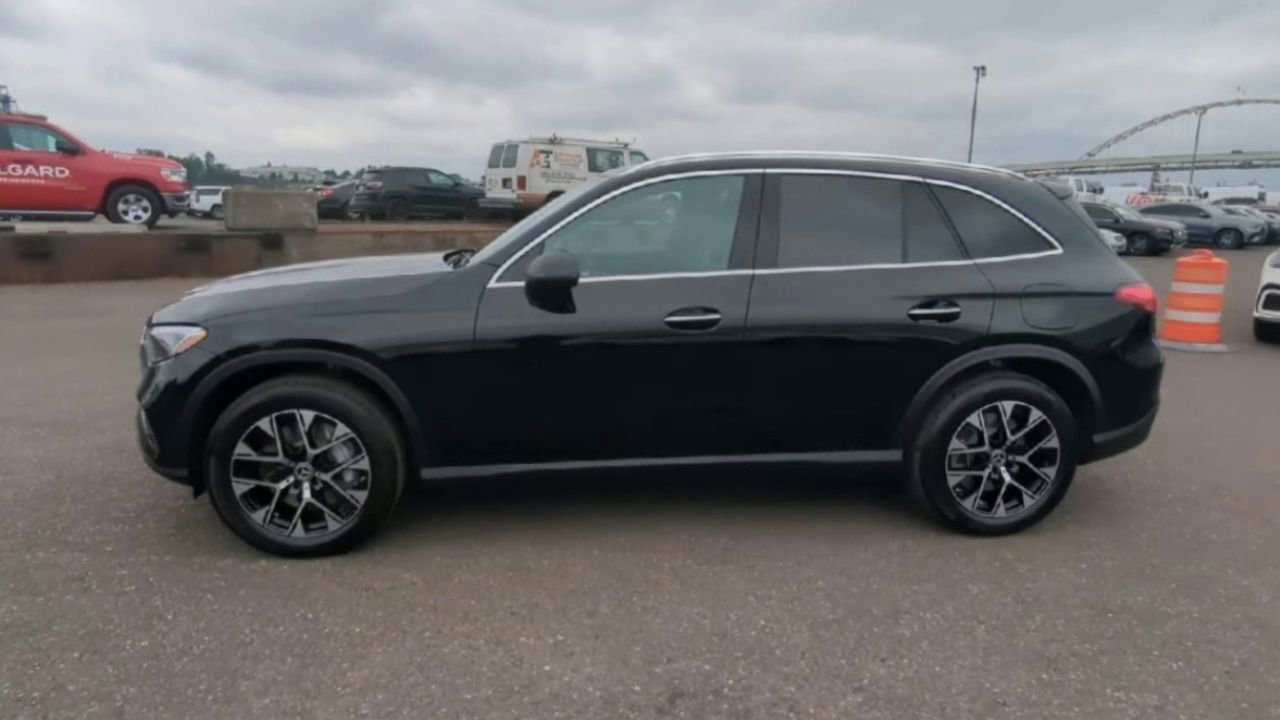 2026 Mercedes Benz GLC 350e 4MATIC photo 32