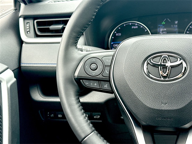 2022 Toyota RAV4 Hybrid SE photo 26