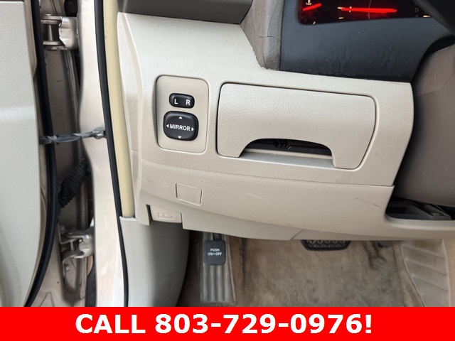 2007 Toyota Camry LE photo 26