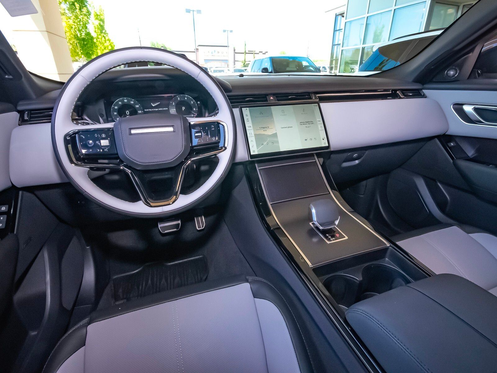 2026 Land Rover Range Rover Velar SE photo 35