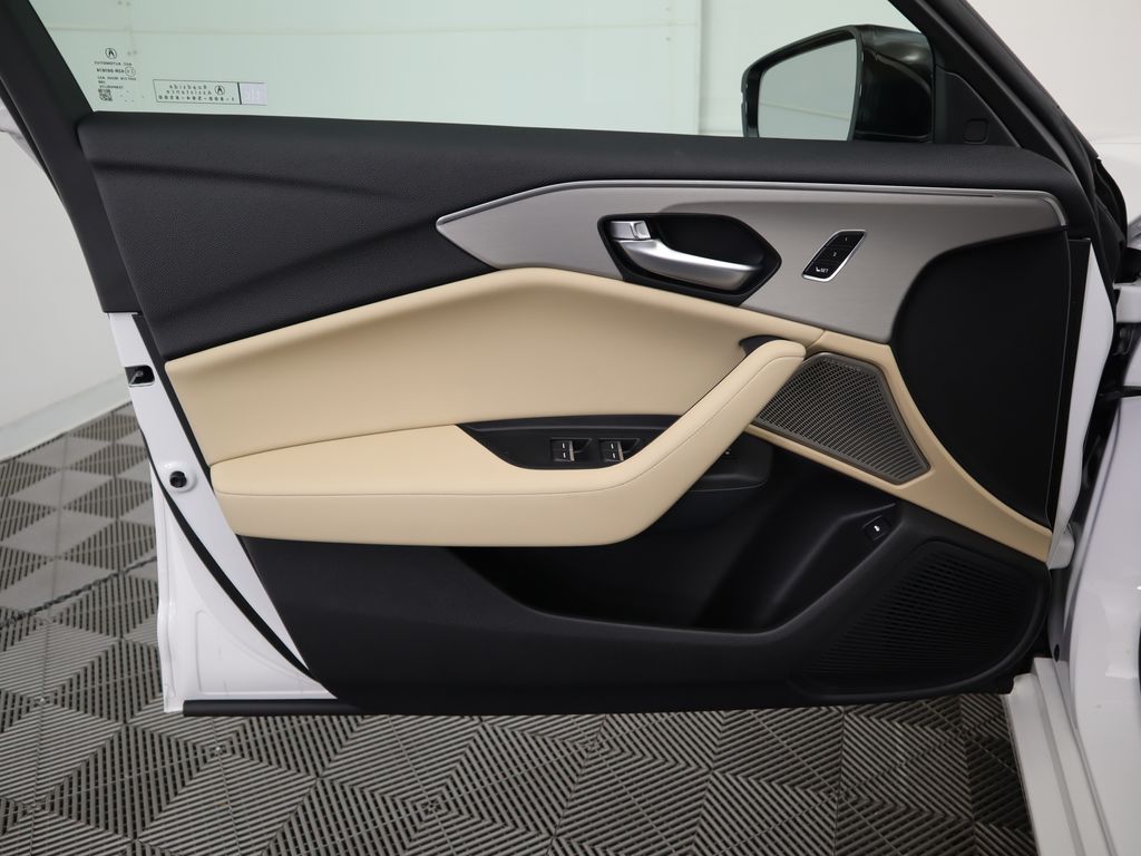 2025 Acura TLX Technology photo 24