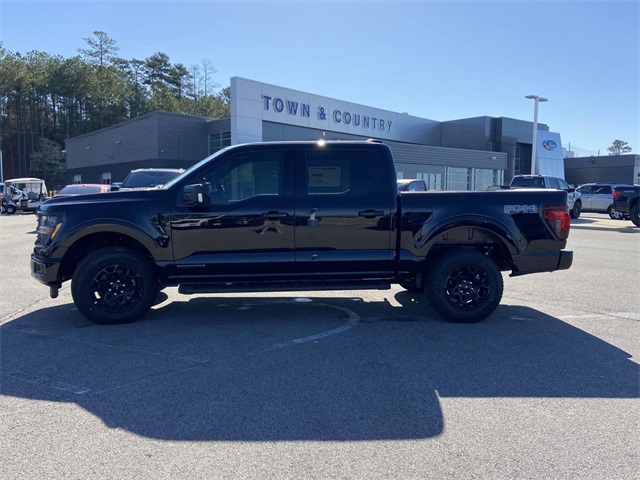 2025 Ford F-150 XLT photo 5
