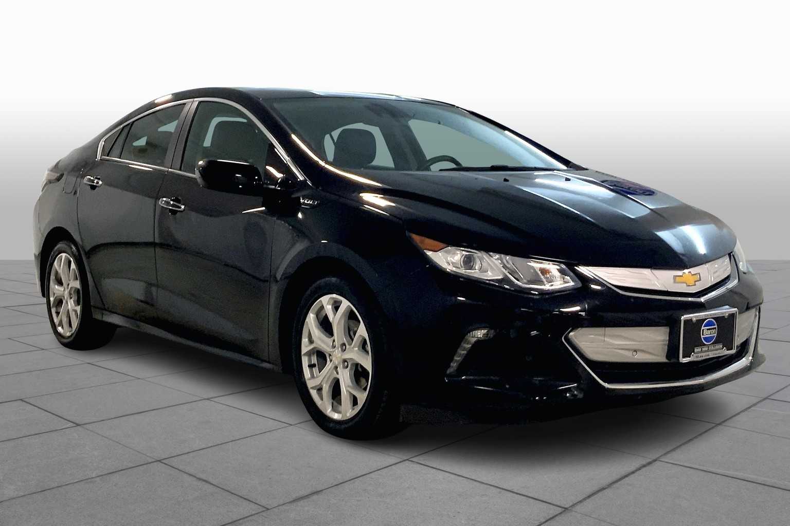 Used 2017 Chevrolet Volt Premier with VIN 1G1RB6S51HU129875 for sale in Merriam, KS