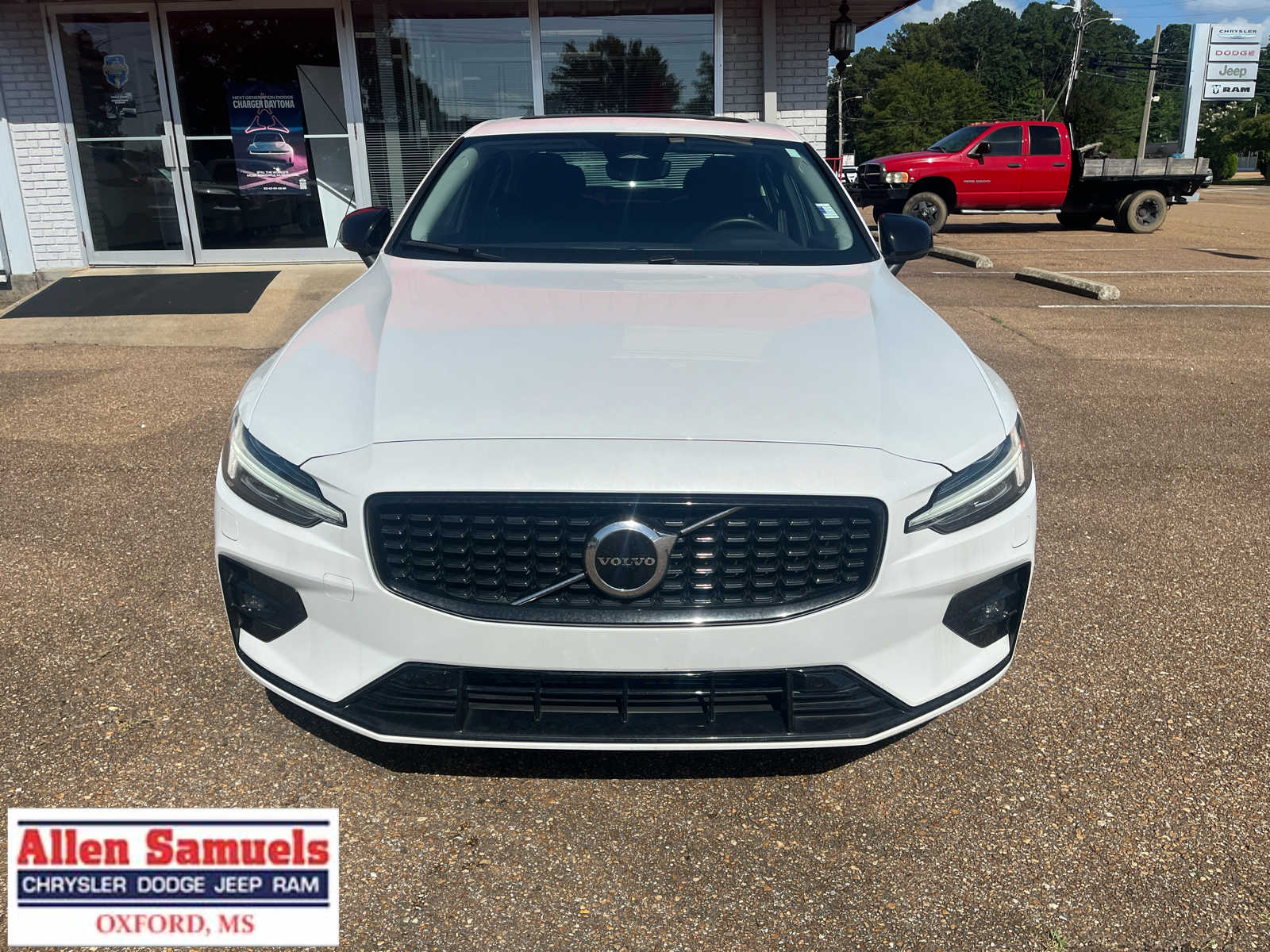 2024 Volvo S60 Core photo 8