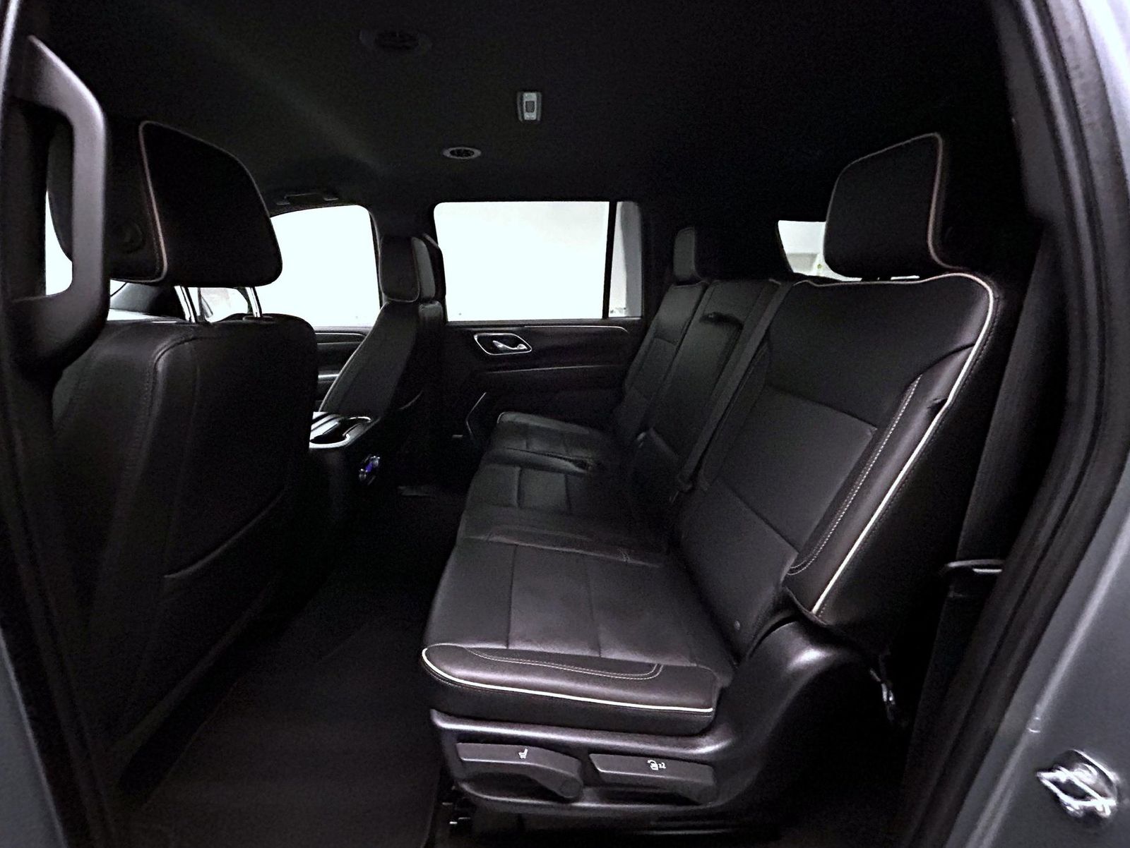 2024 Gmc Yukon XL SLT photo 18