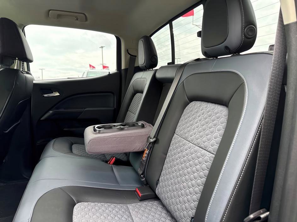 2022 Chevrolet Colorado Z71 photo 12