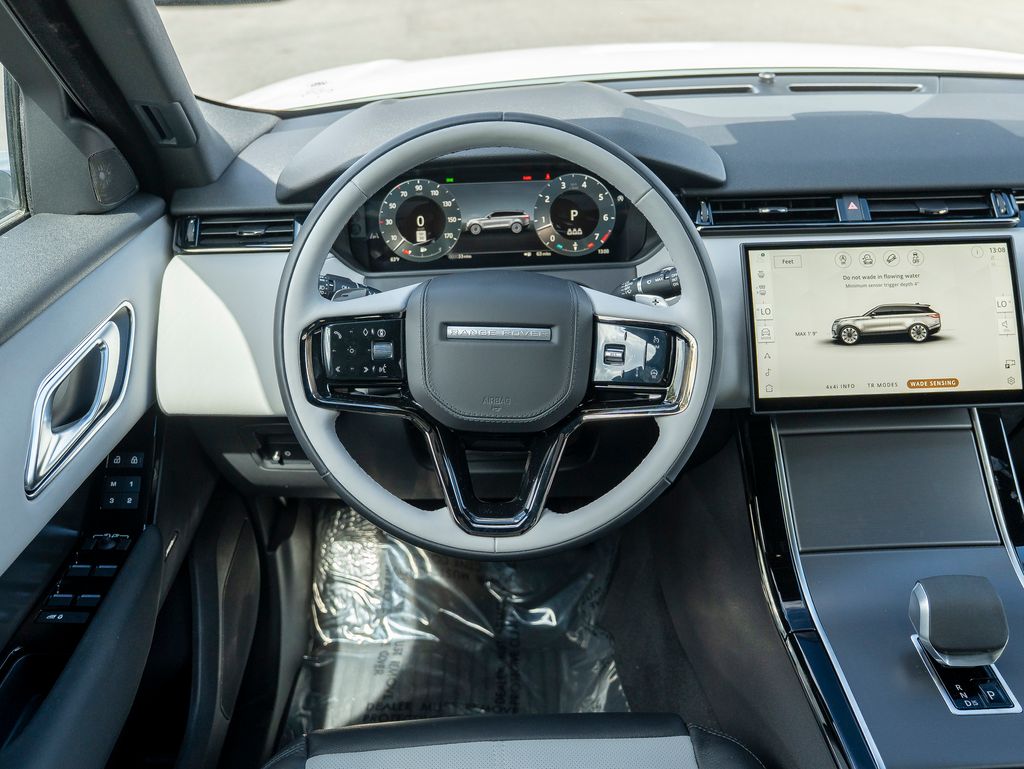 2026 Land Rover Range Rover Velar S photo 12