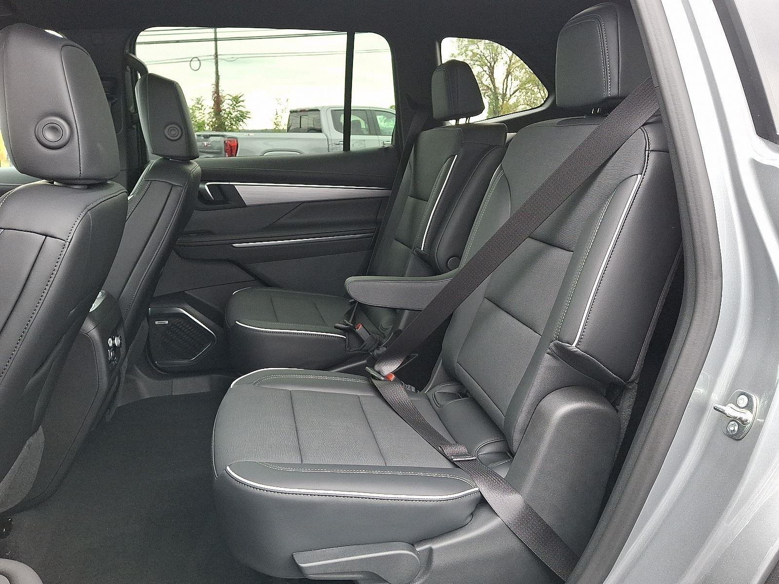 2026 Buick Enclave Preferred photo 5