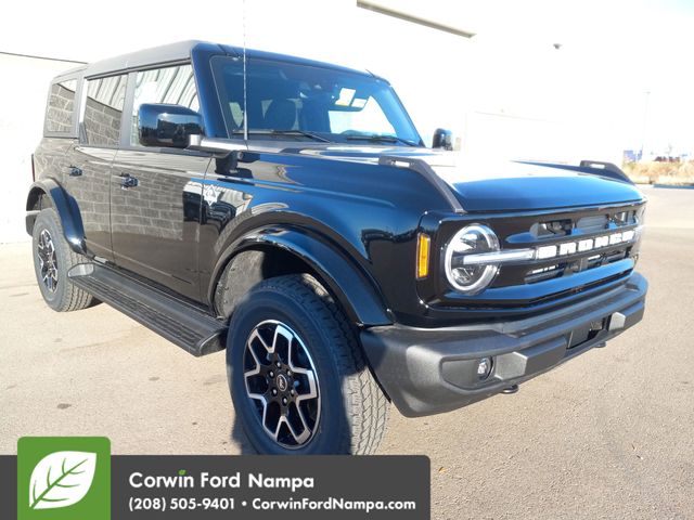 2025 Ford Bronco 4-Door Outer Banks's photo