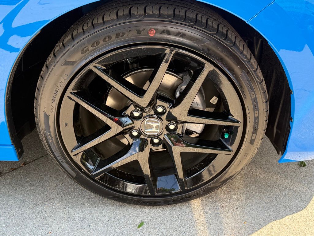 Certified Used 2025 Boost Blue Pearl Honda Sport image 9