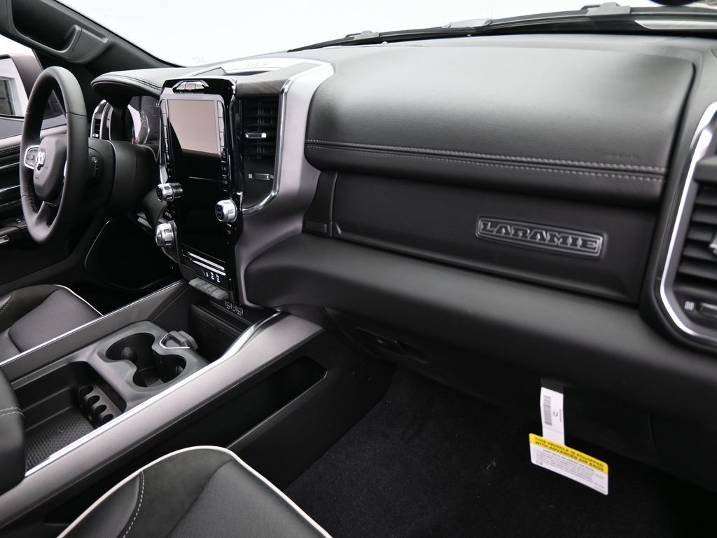2025 Ram 1500 Laramie photo 33